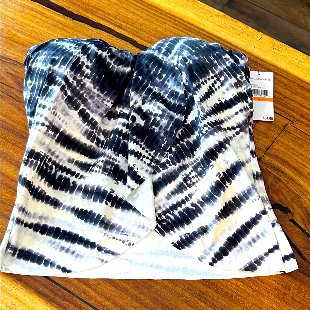 NWT Vince Camuto Black and White Patterned  Swim Top